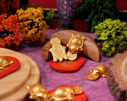 2026 Golden Turtle Charm – Bites onto Luck Never Lets Go