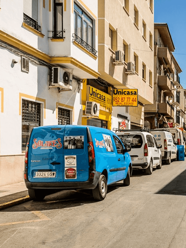 Tight Street Navigation