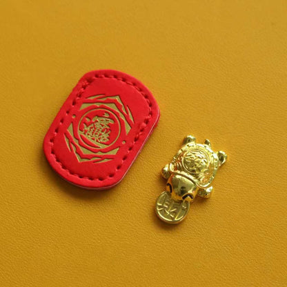 2026 Golden Turtle Charm – Bites onto Luck Never Lets Go