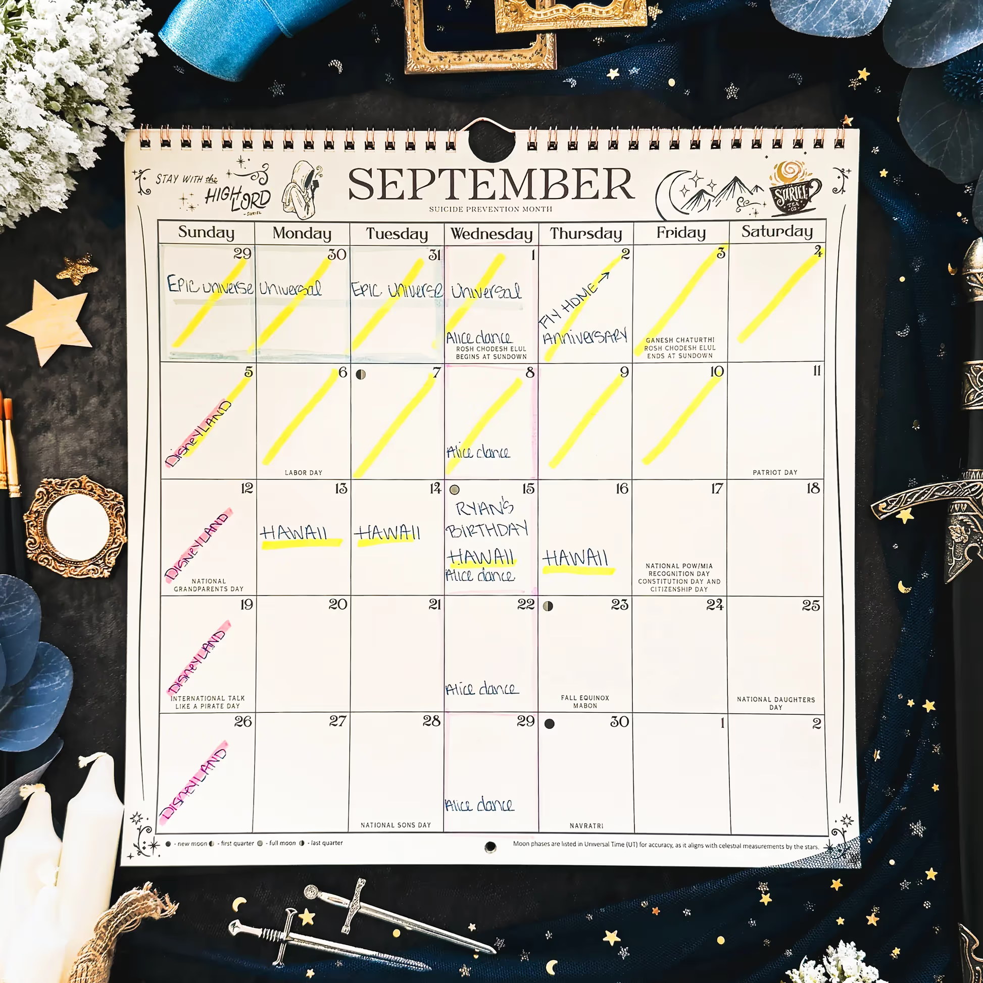 🌙 A Court of Thorns and Roses: Velaris 2027 Weekly Planner ✨ Officially Licensed Fantasy Organizer